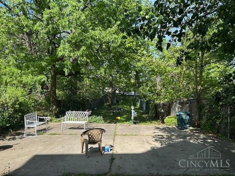 3129 Durrell Avenue, Cincinnati, OH 45207 Photo 2