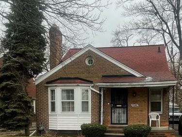 17587 Strathmoor Street, Detroit, MI 48235