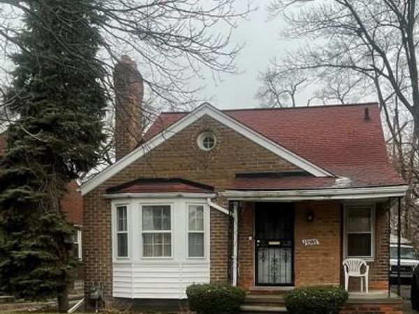 17587 Strathmoor Street, Detroit, MI 48235