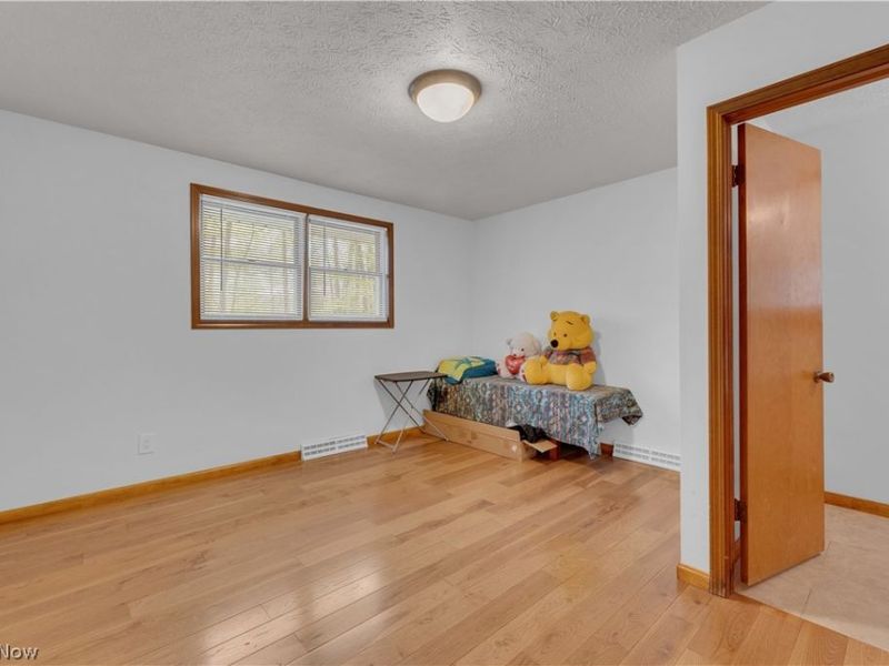 306 S Colonial Drive , Cortland, OH 44410 Photo 12