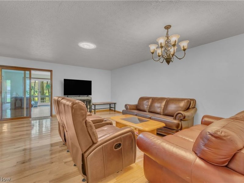 306 S Colonial Drive , Cortland, OH 44410 Photo 21