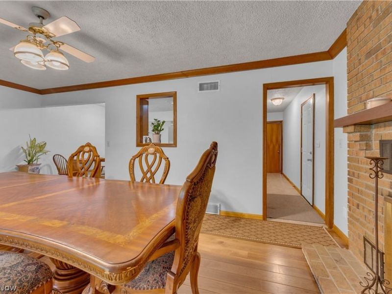 306 S Colonial Drive , Cortland, OH 44410 Photo 23
