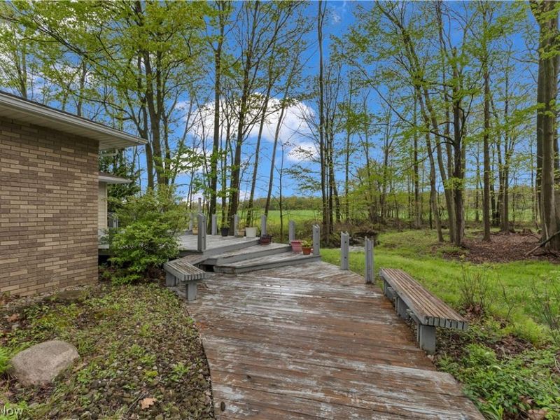 306 S Colonial Drive , Cortland, OH 44410 Photo 35
