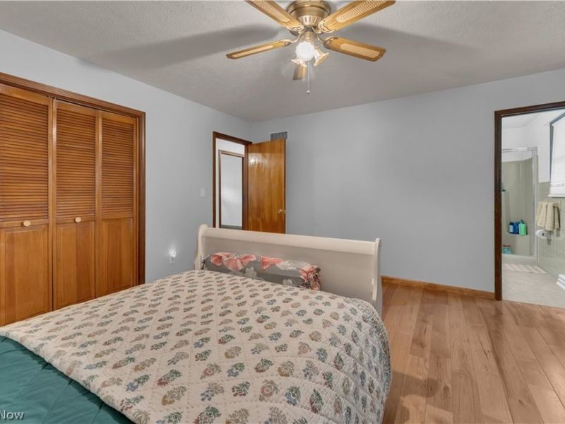 306 S Colonial Drive , Cortland, OH 44410 Photo 7