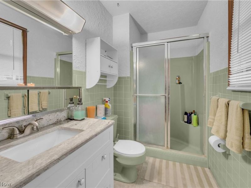 306 S Colonial Drive , Cortland, OH 44410 Photo 8