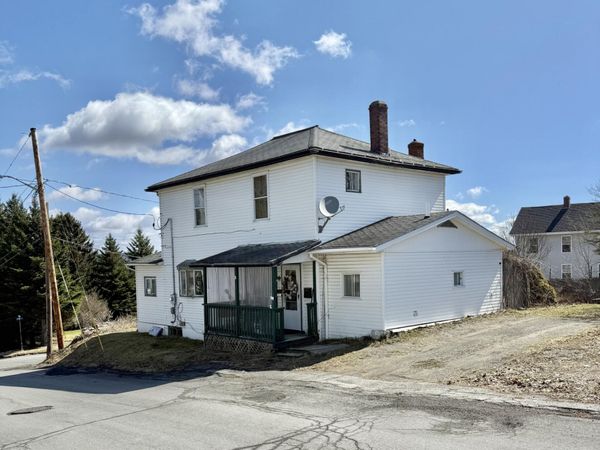 144 6th Avenue, Madawaska, ME 04756