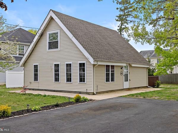141 BOWSPRIT ROAD, MANAHAWKIN, NJ 08050