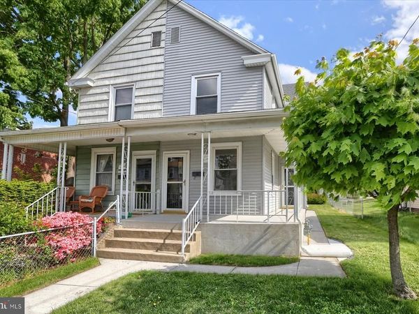 12 E MANOR AVENUE , ENOLA, PA 17025