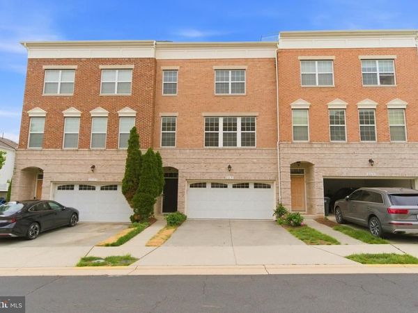 22693 FLOWING SPRING SQUARE, BRAMBLETON, VA 20148