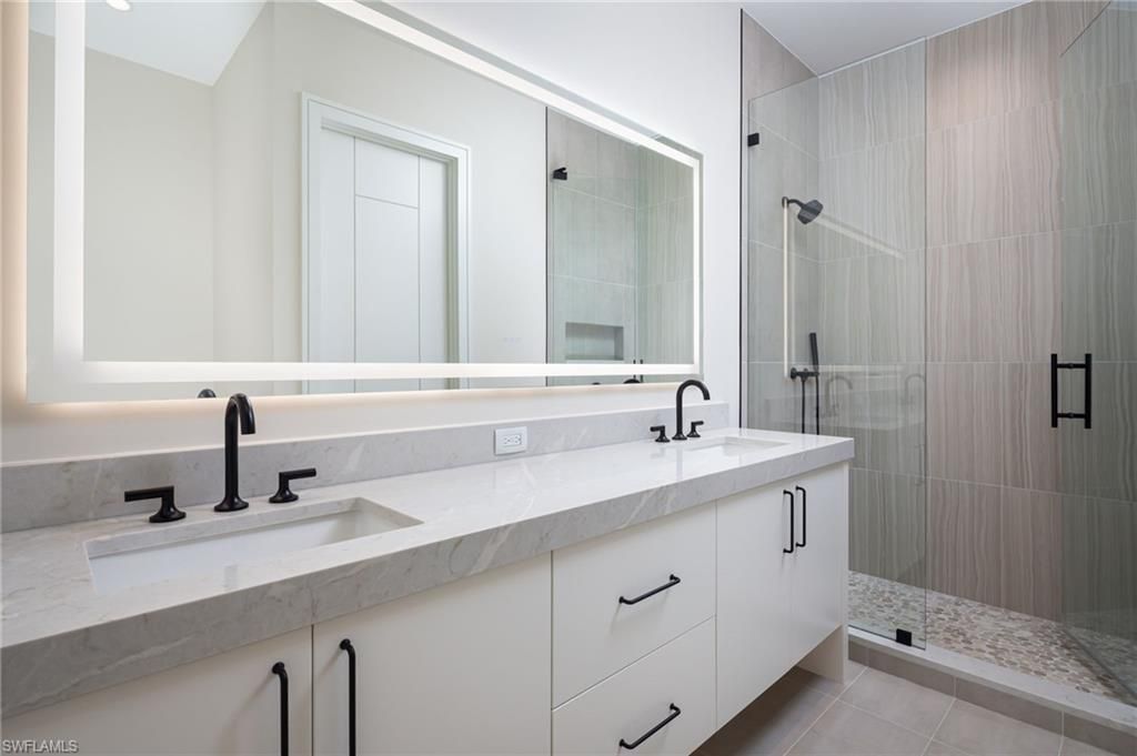 223 Bayview Ave , Naples, FL 34108 Photo