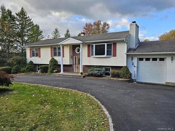1 Ohare Drive , Lagrangeville, NY 12540