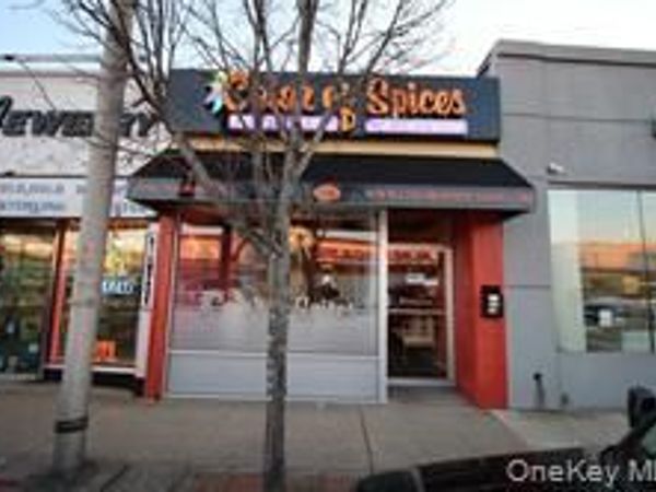 306 Sunrise Highway , Rockville Centre, NY 11570