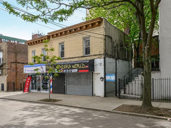 704 E 183rd Street , Bronx, NY 10458