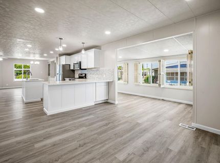 8181 Folsom Blvd #102, Sacramento, CA 95826 Photo