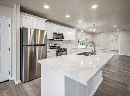8181 Folsom Blvd #102, Sacramento, CA 95826 Photo
