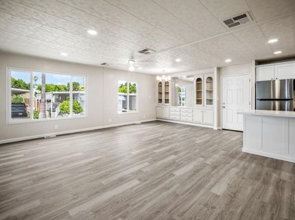 8181 Folsom Blvd #102, Sacramento, CA 95826 Photo