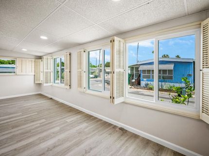 8181 Folsom Blvd #102, Sacramento, CA 95826 Photo