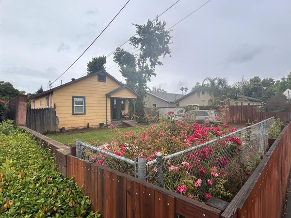 3990 14th Ave, Sacramento, CA 95820