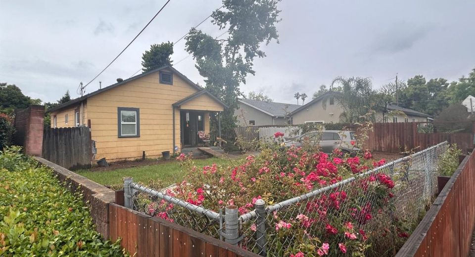 3990 14th Ave, Sacramento, CA 95820 Photo