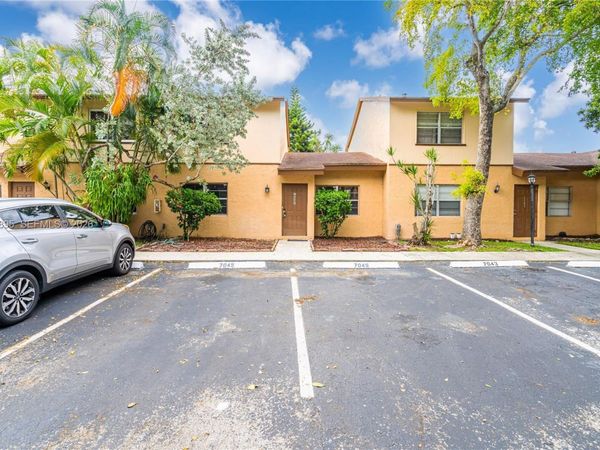 7045 W Sunrise Blvd , Unit 7045, Plantation, FL 33313