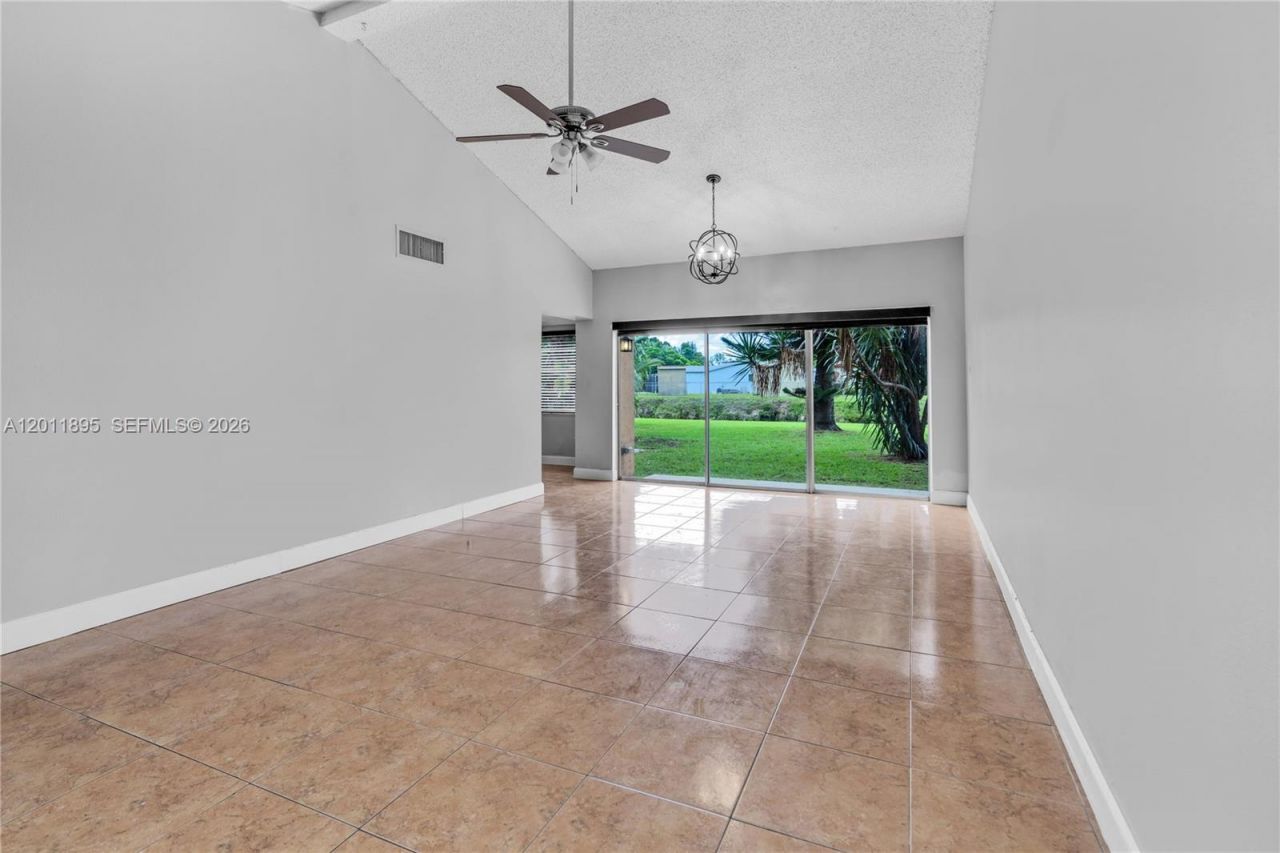 7045 W Sunrise Blvd , Unit 7045, Plantation, FL 33313 Photo