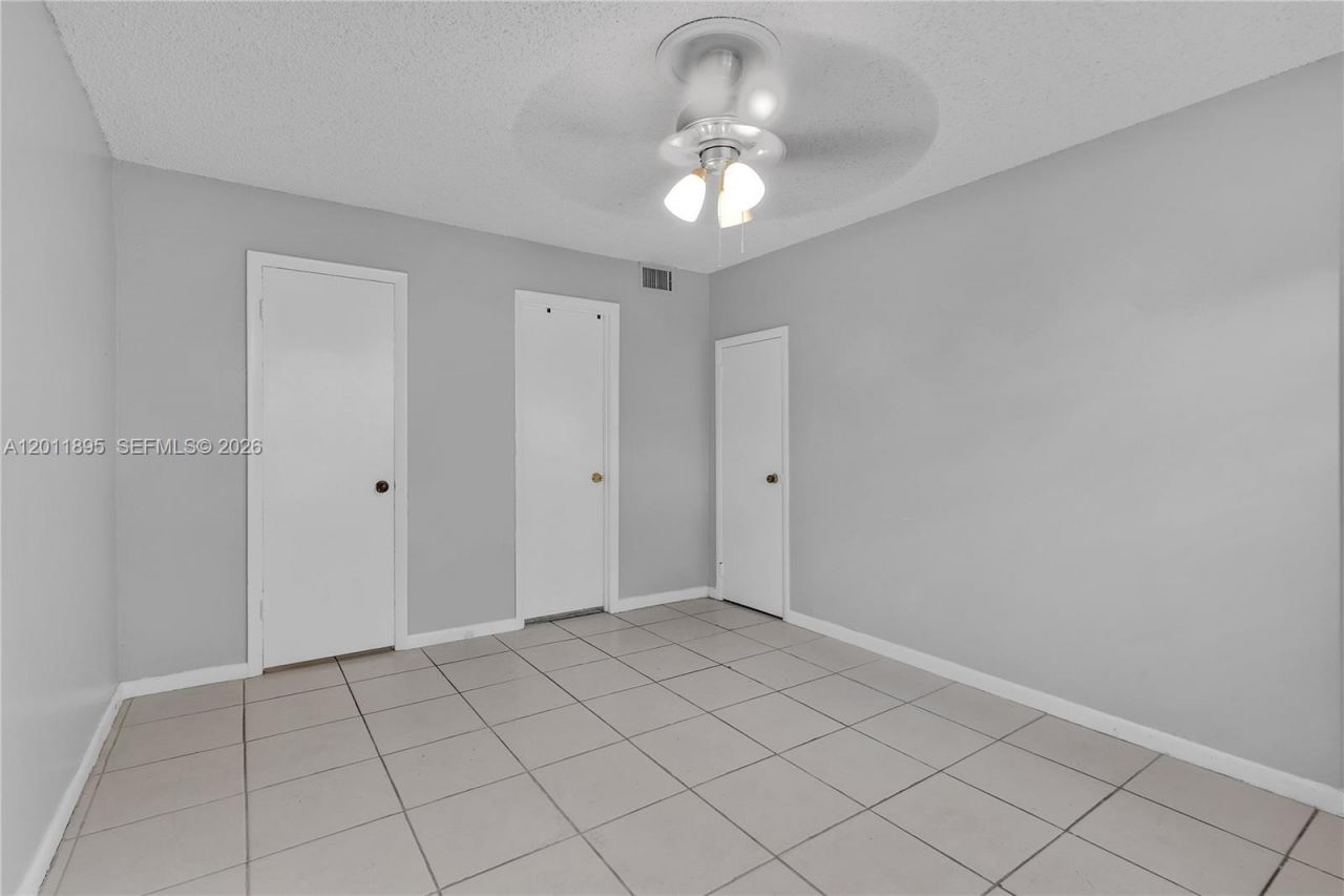 7045 W Sunrise Blvd , Unit 7045, Plantation, FL 33313 Photo