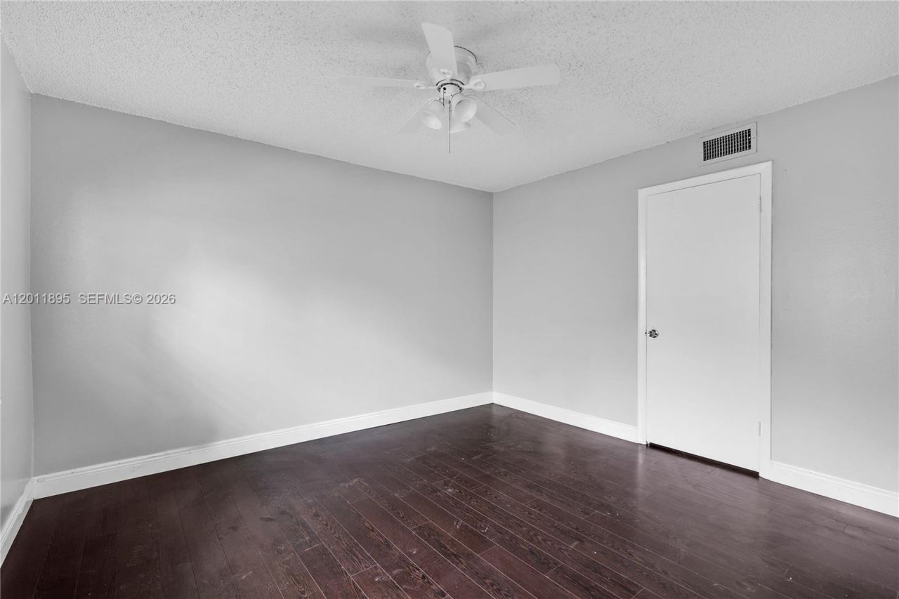 7045 W Sunrise Blvd , Unit 7045, Plantation, FL 33313 Photo