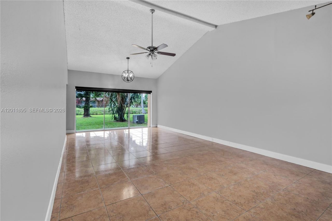 7045 W Sunrise Blvd , Unit 7045, Plantation, FL 33313 Photo