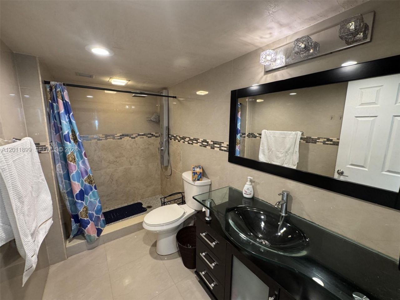 1912 S Ocean Dr, Unit 3D, Hallandale Beach, FL 33009 Photo