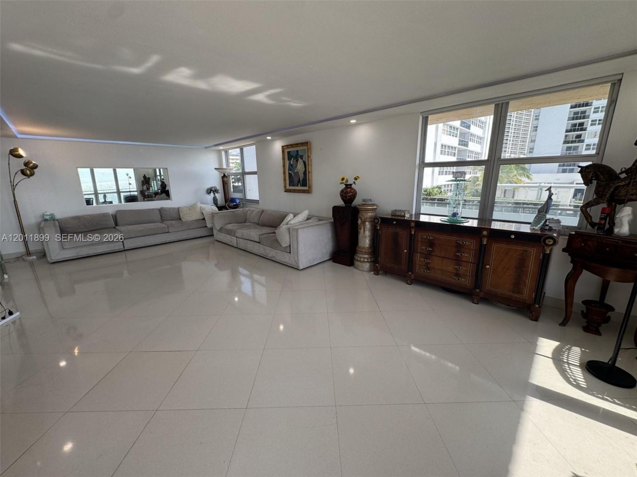 1912 S Ocean Dr, Unit 3D, Hallandale Beach, FL 33009 Photo