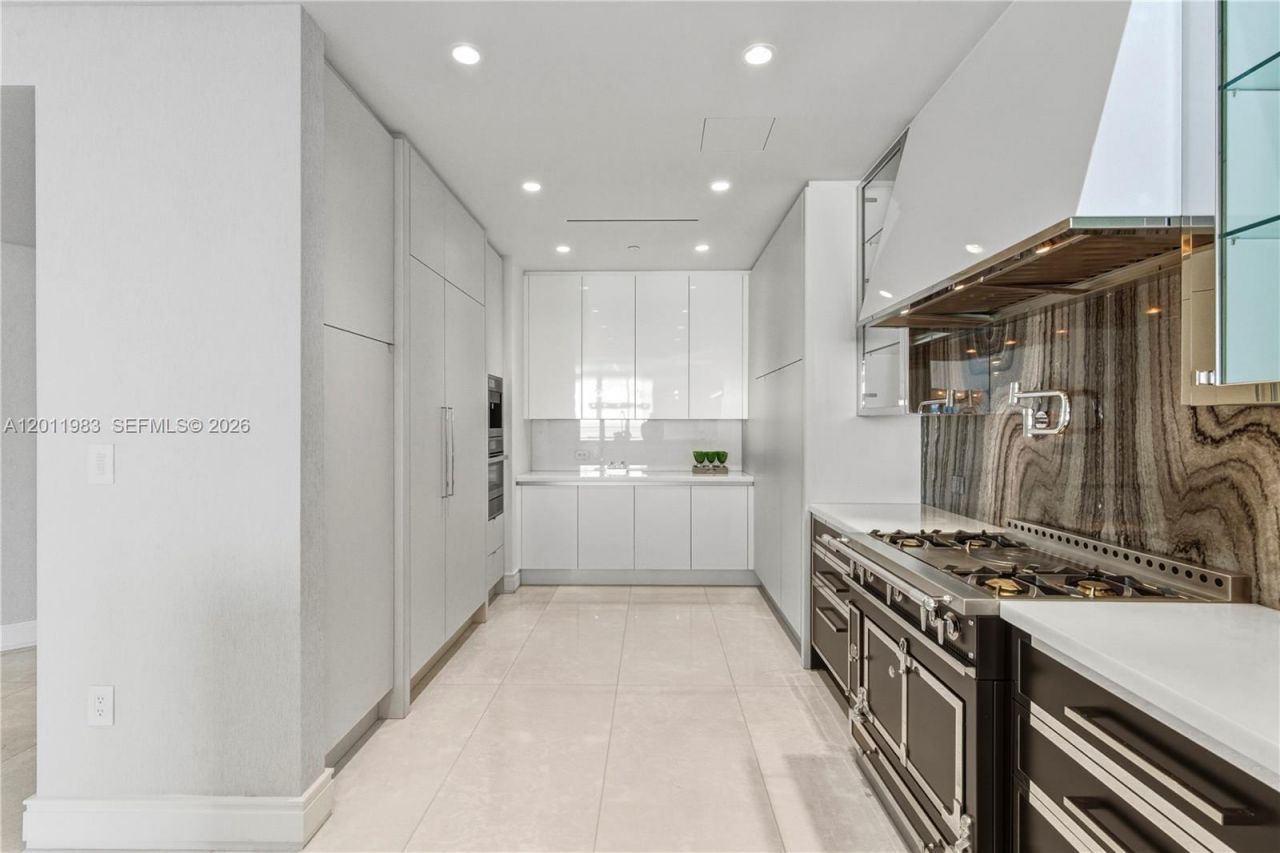 17901 Collins Ave, Unit 1803, Sunny Isles Beach, FL 33160 Photo