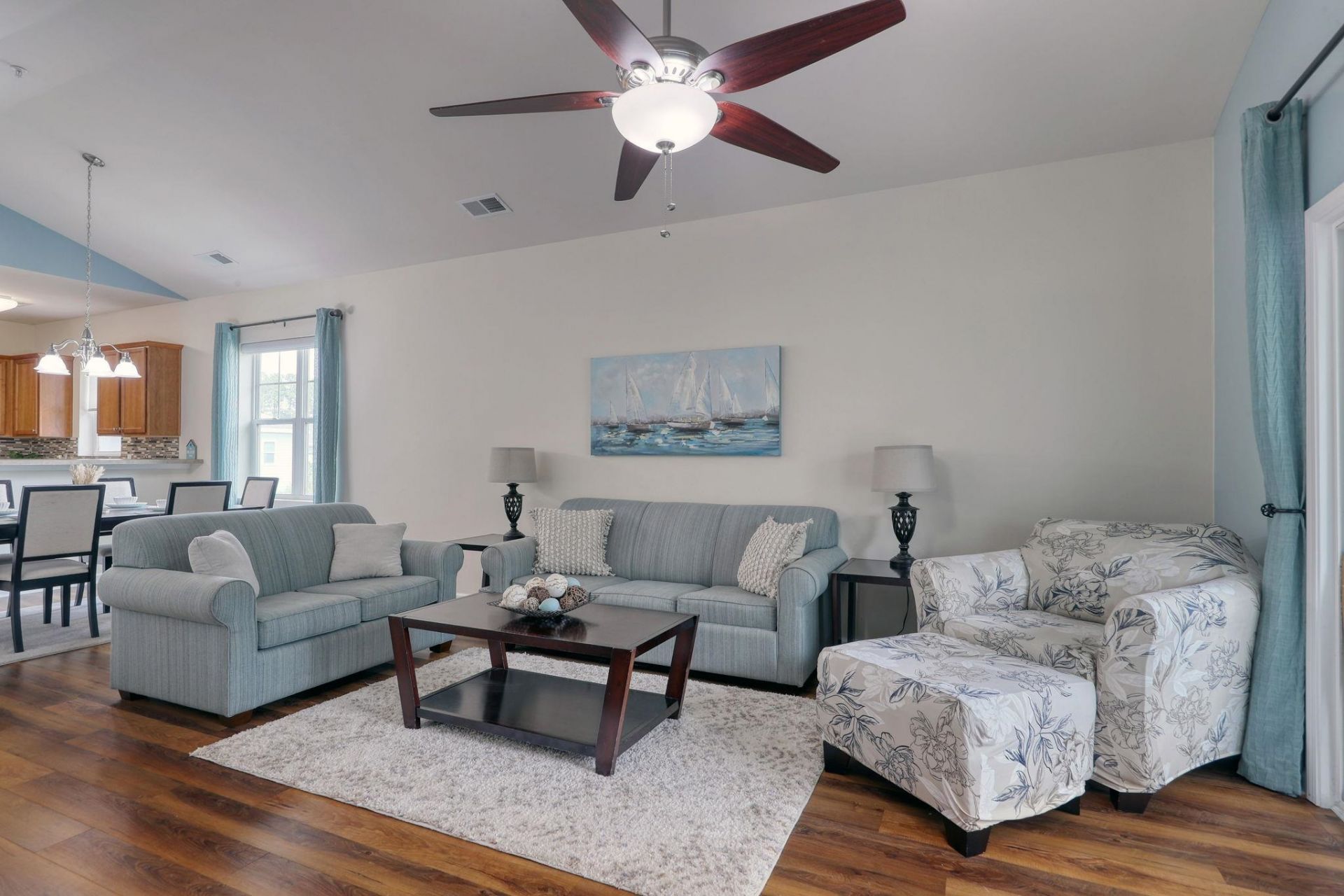 6253 Catalina Dr. Photo 11