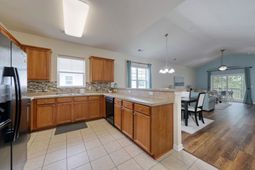 6253 Catalina Dr.  photo 4