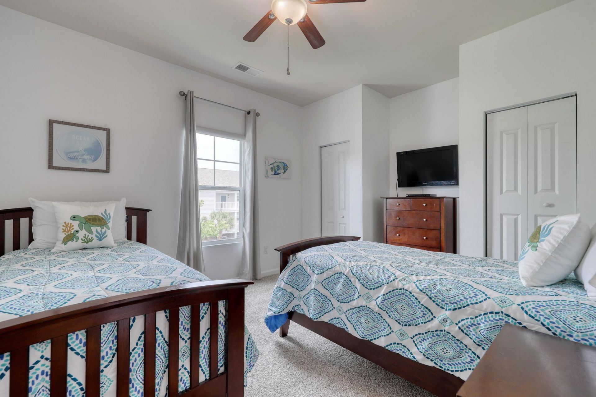 6253 Catalina Dr. Photo 33