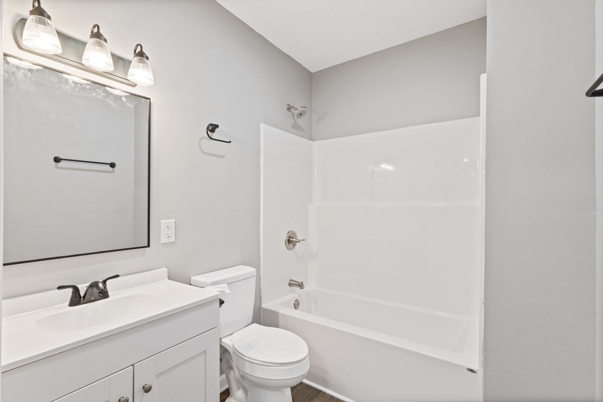 115 Northside Ave.  Photo 17