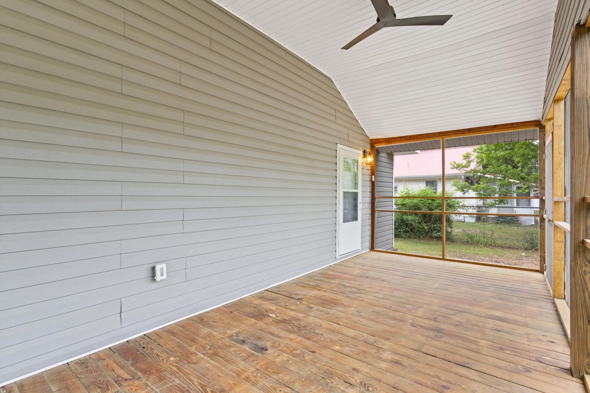 115 Northside Ave.  Photo 8
