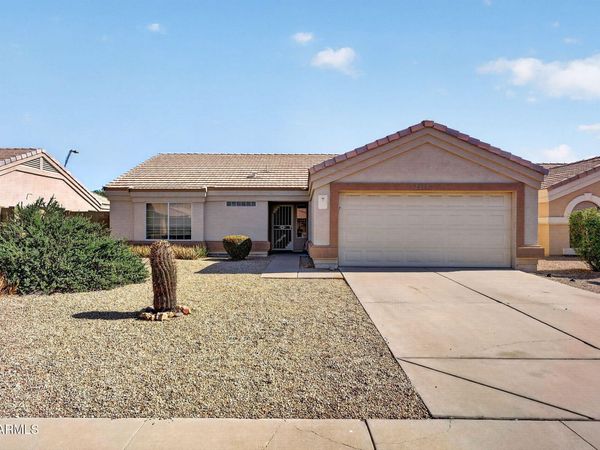 2335 E SHERRI Drive, Gilbert, AZ 85296