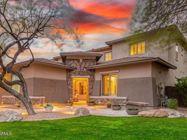 8635 W ROWEL Road, Peoria, AZ 85383