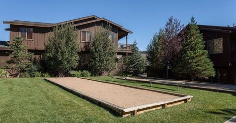 11429 Dolomite Way, Truckee, CA 96161 Photo