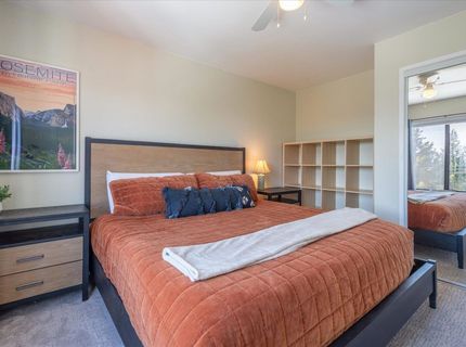 11661 Snowpeak Way, Truckee, CA 96161 Photo