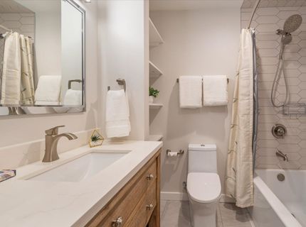 11661 Snowpeak Way, Truckee, CA 96161 Photo