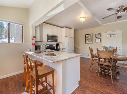 11661 Snowpeak Way, Truckee, CA 96161 Photo