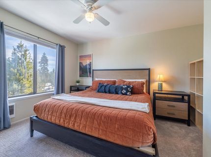 11661 Snowpeak Way, Truckee, CA 96161 Photo