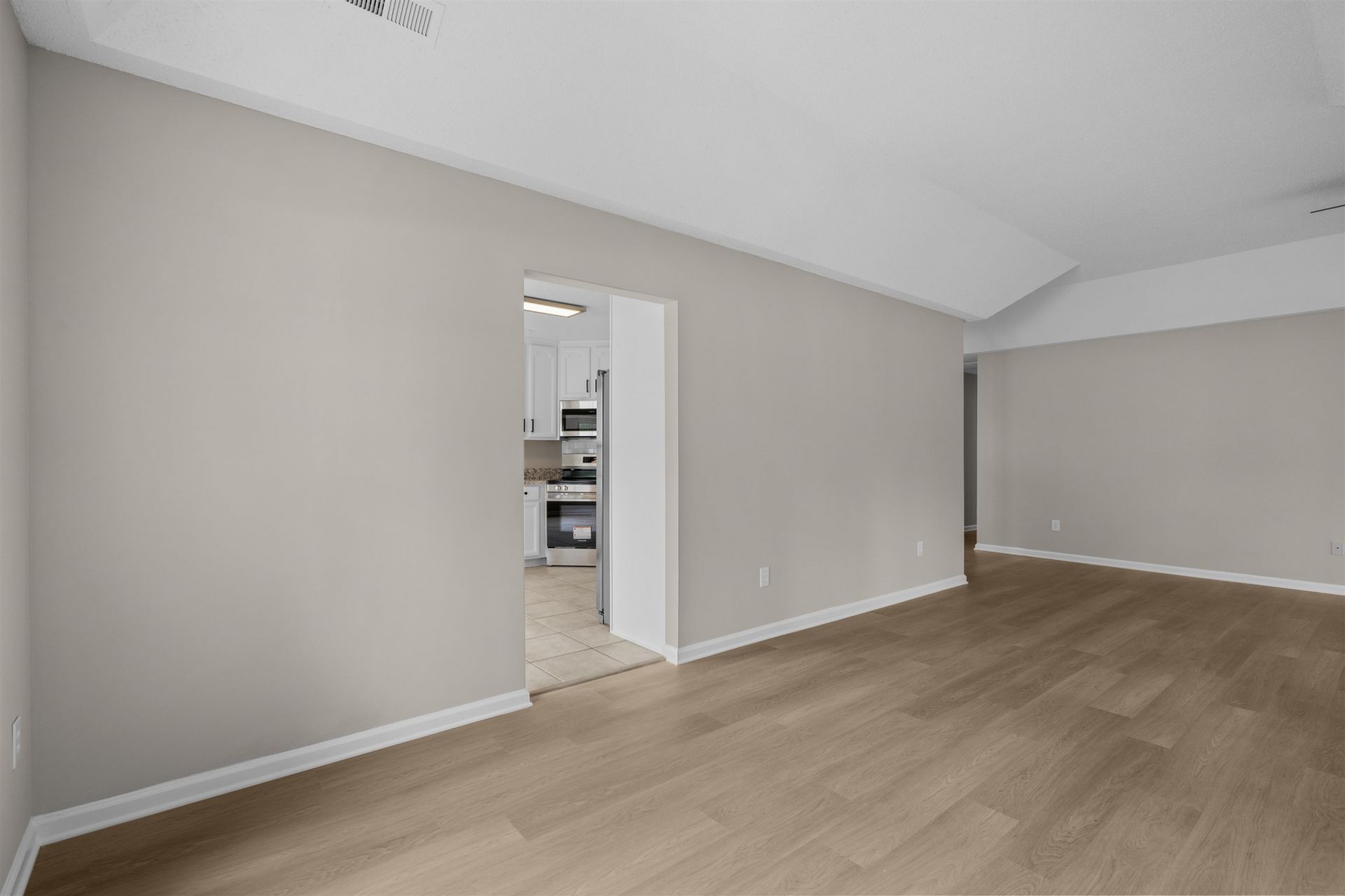 510 Lake Park Dr. Photo 16