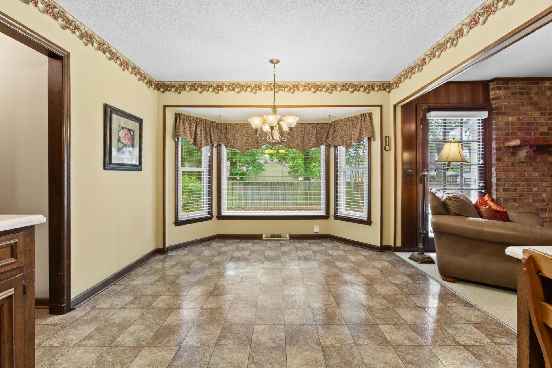5924 Commonwealth Circle Photo 12
