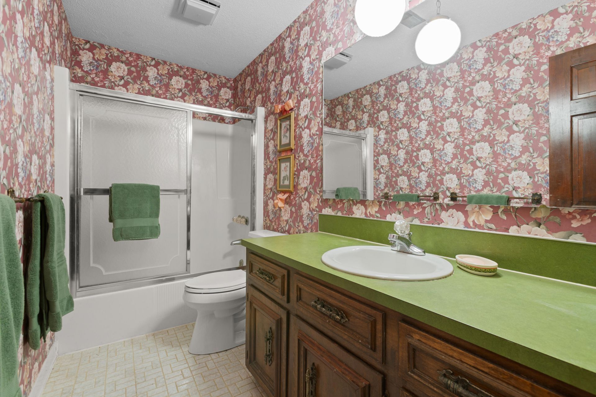 5924 Commonwealth Circle Photo 24