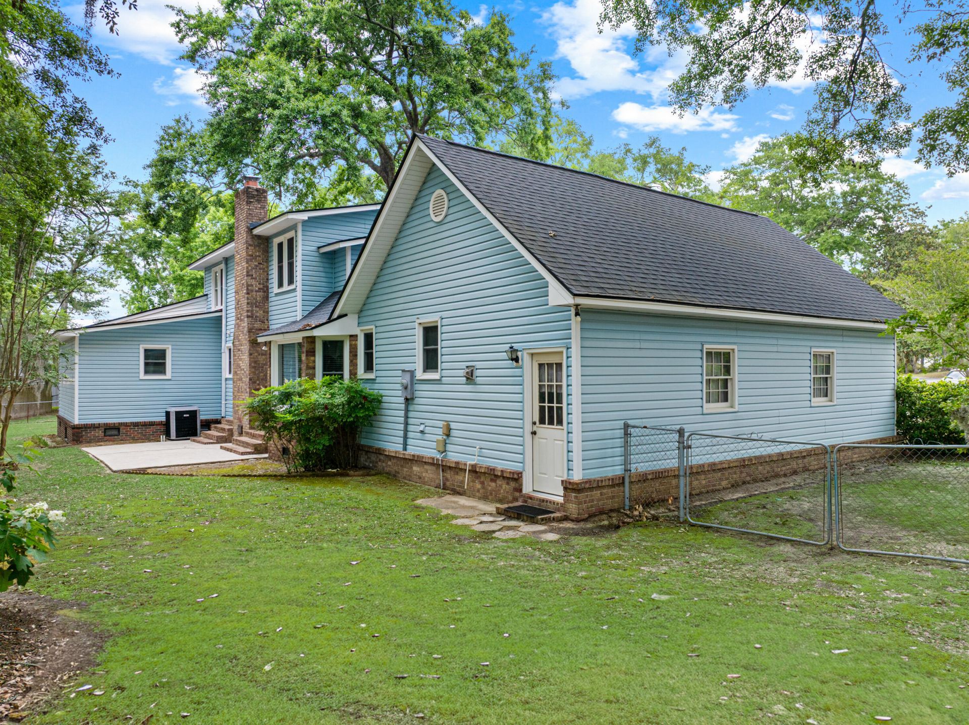 5924 Commonwealth Circle Photo 28