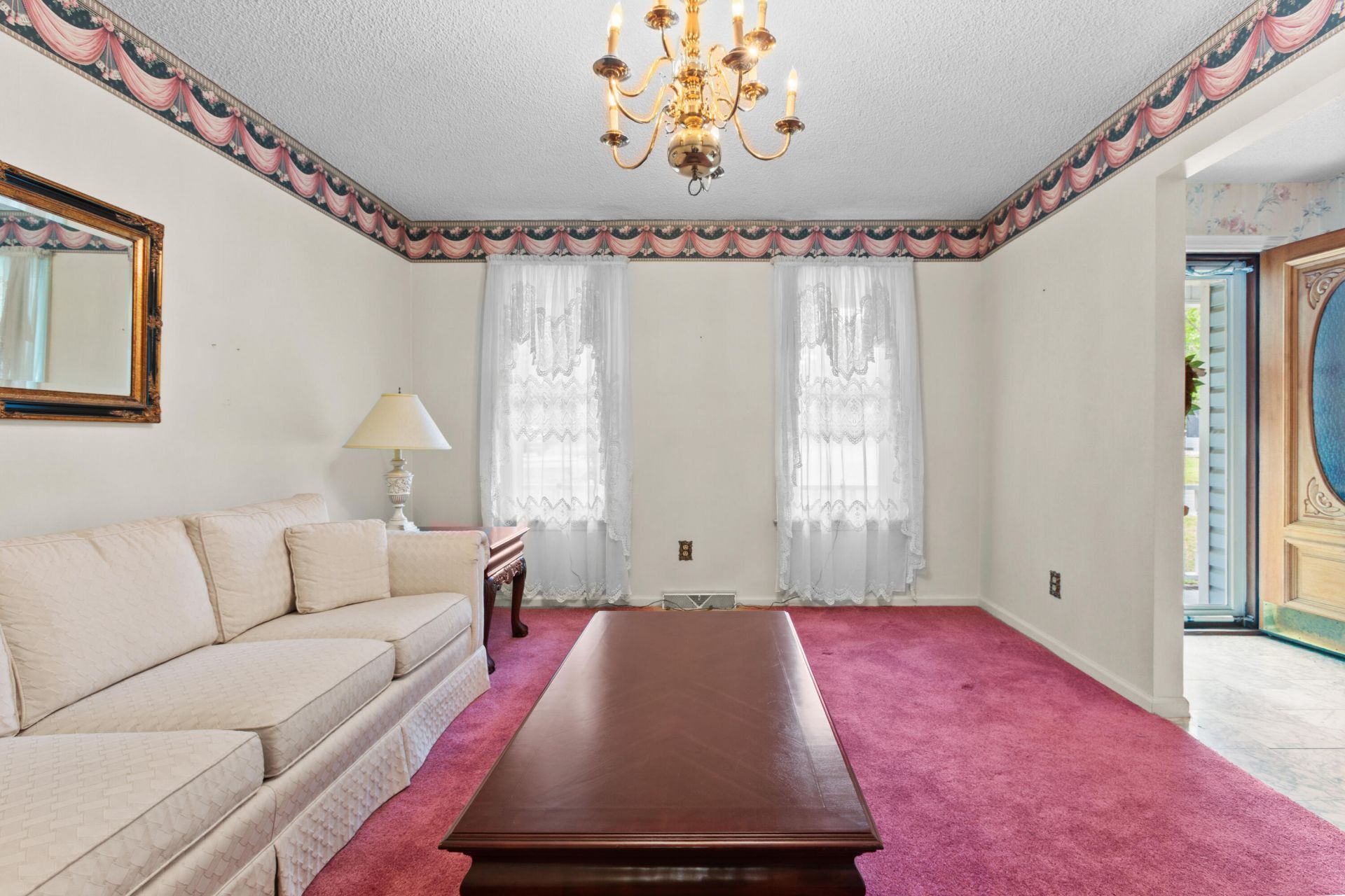 5924 Commonwealth Circle Photo 7