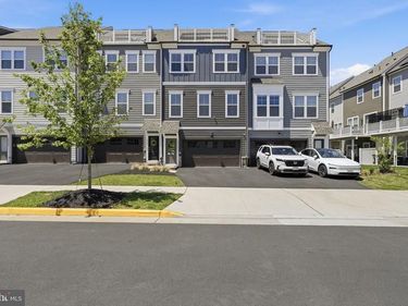 18359 MOSS GARDEN ROAD, DUMFRIES, VA 22026