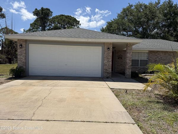 582 Sea Crest Avenue SW , Palm Bay, FL 32908